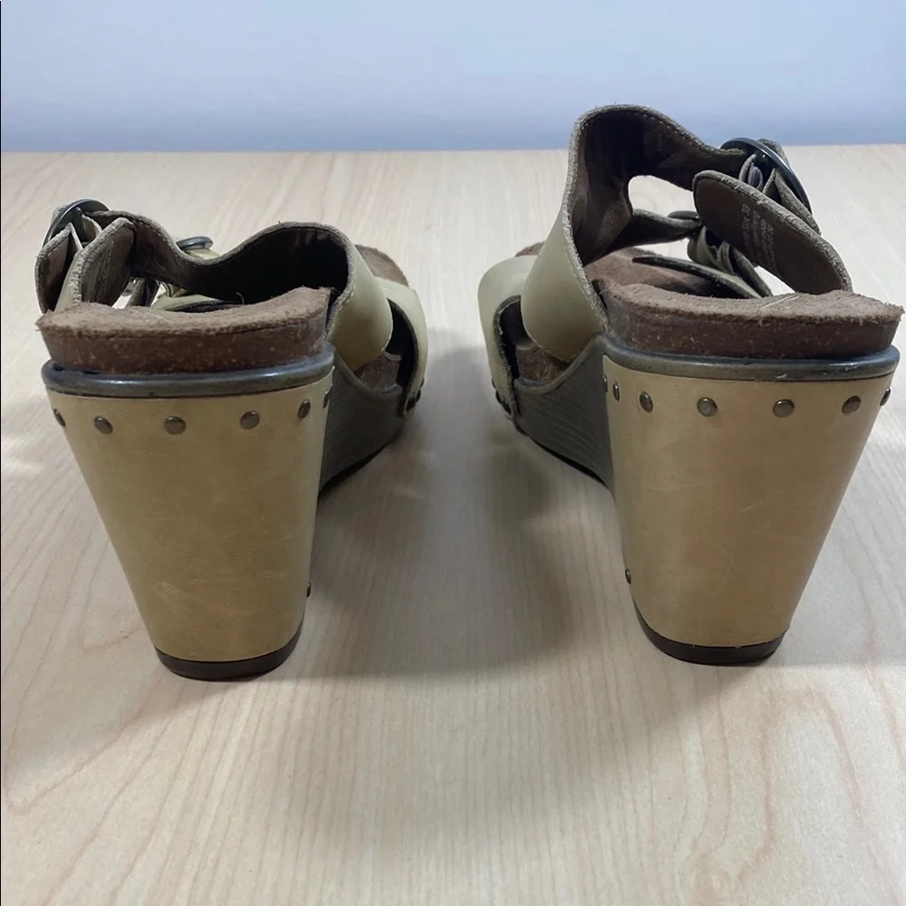 Dansko Fern Tan and Brown Wedge Shoes with Comfort Design